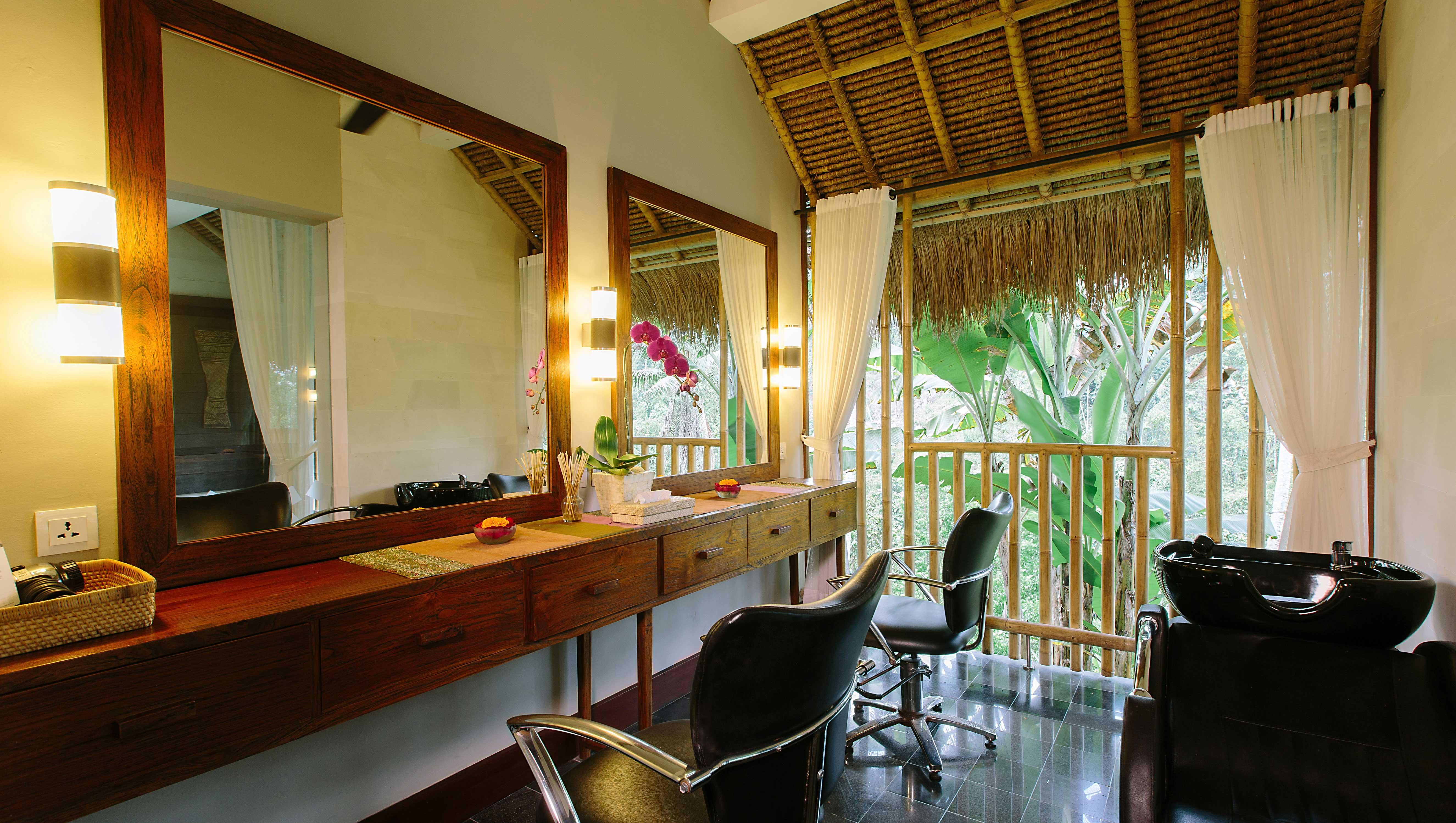 Tejaprana Resort & Spa Убуд Екстер'єр фото A salon in Bali, Indonesia