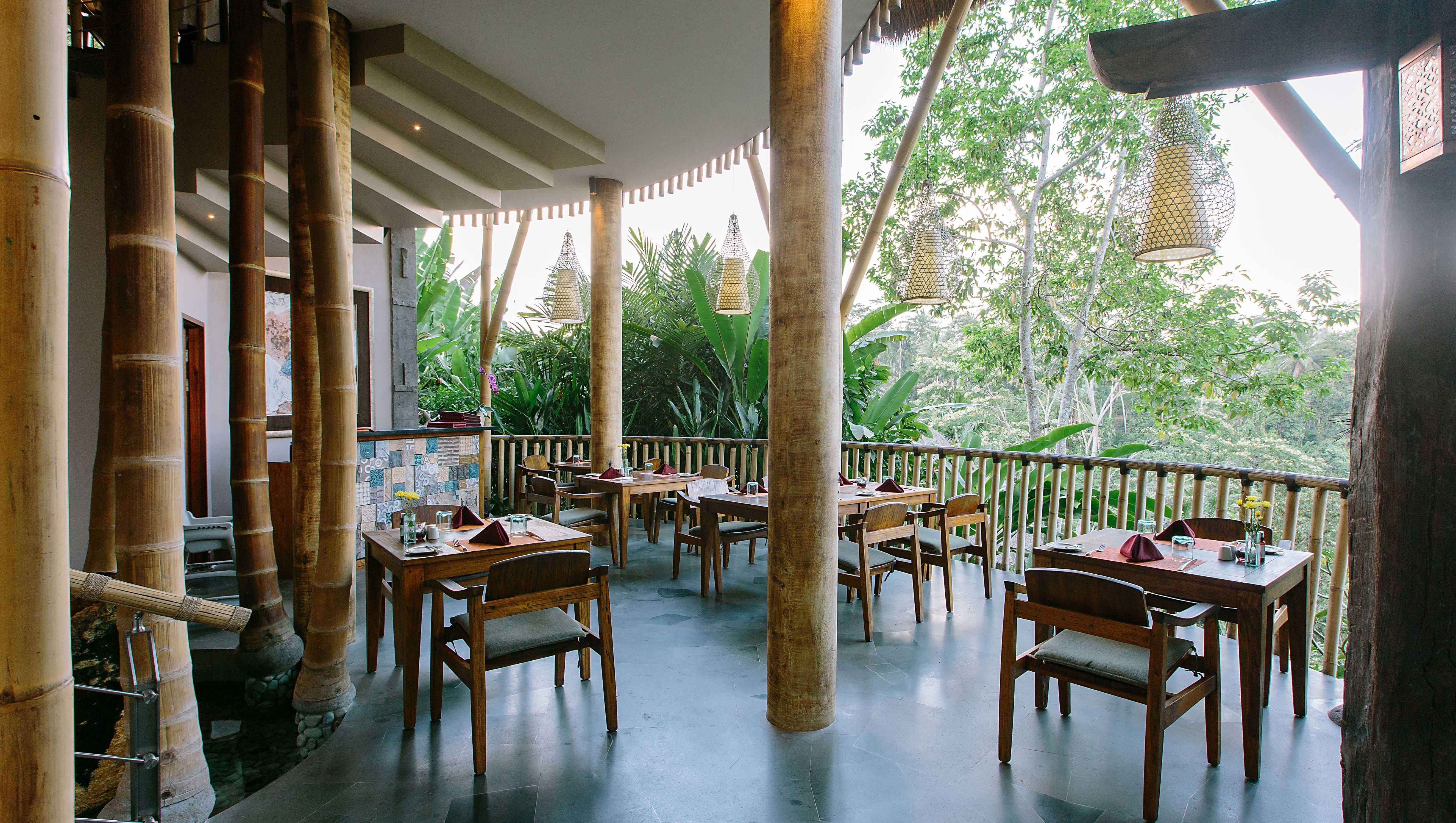Tejaprana Resort & Spa Убуд Екстер'єр фото The restaurant at the resort