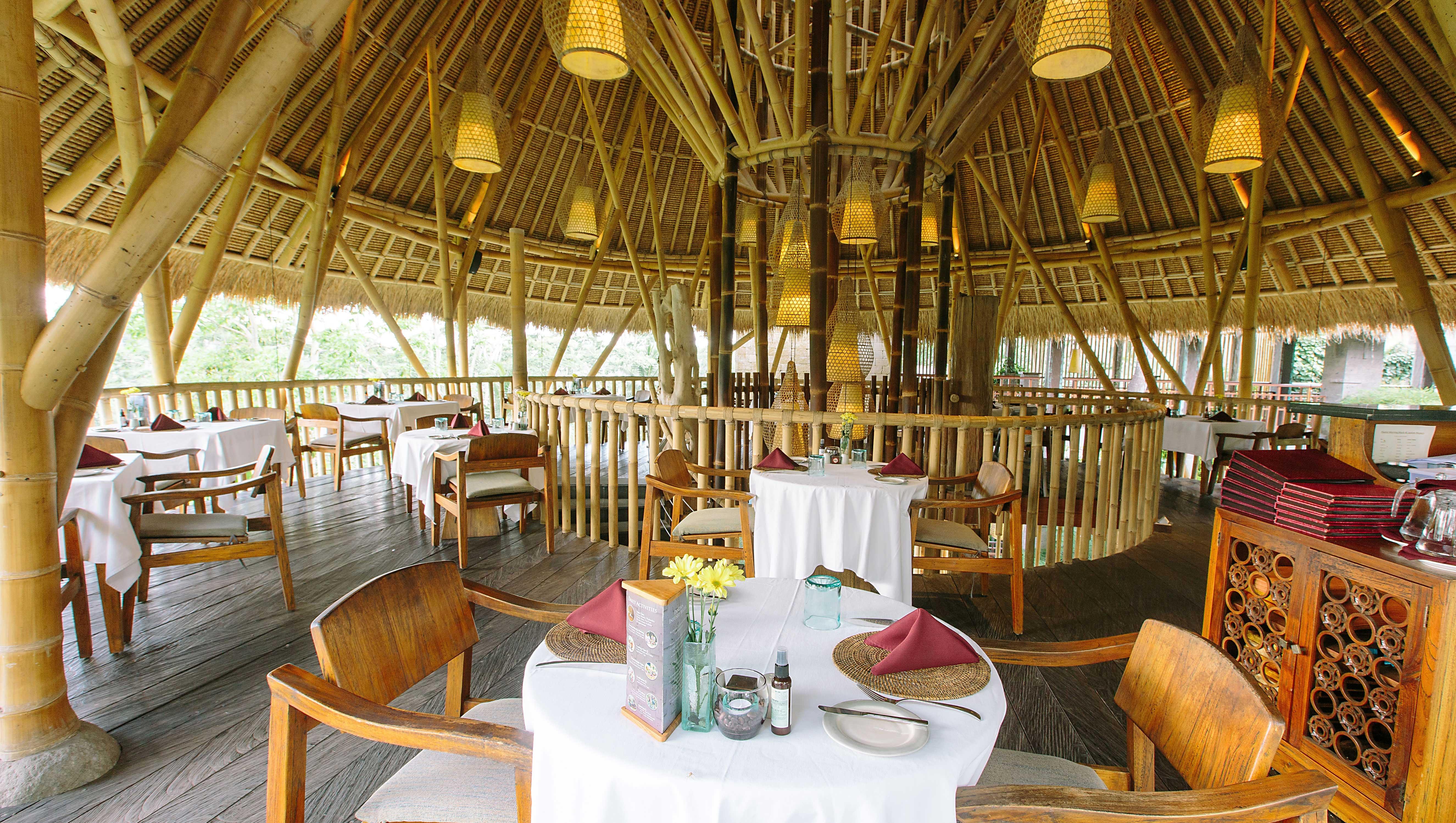 Tejaprana Resort & Spa Убуд Екстер'єр фото The restaurant at the resort