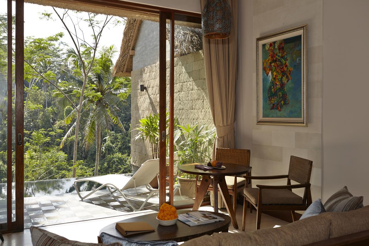 Tejaprana Resort & Spa Убуд Екстер'єр фото Interior of a villa at the resort
